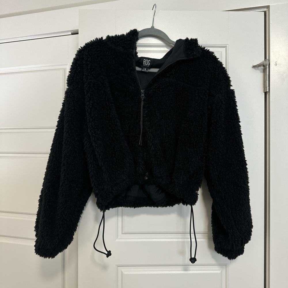 bdg black zipup jacket